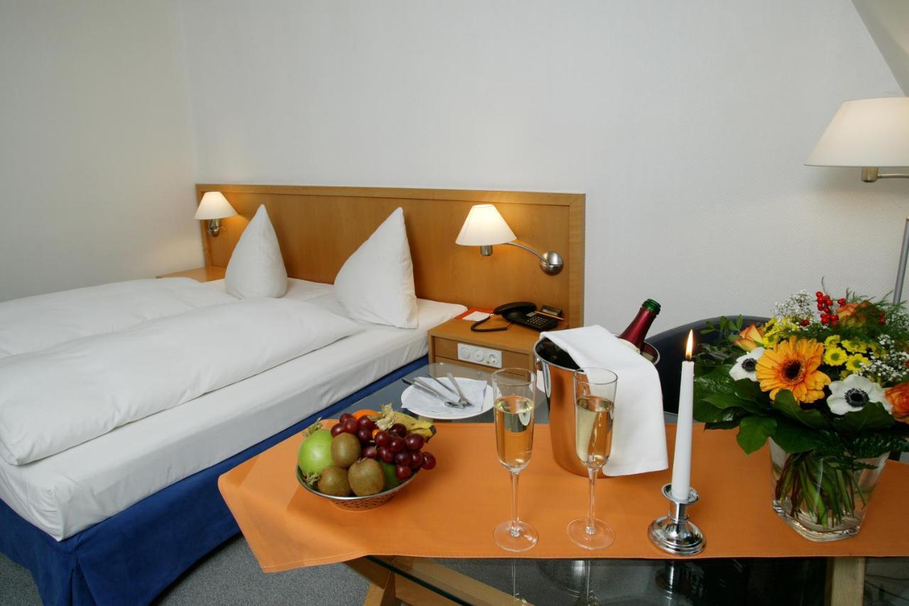 Stadthotel Oranienburg Oda fotoğraf