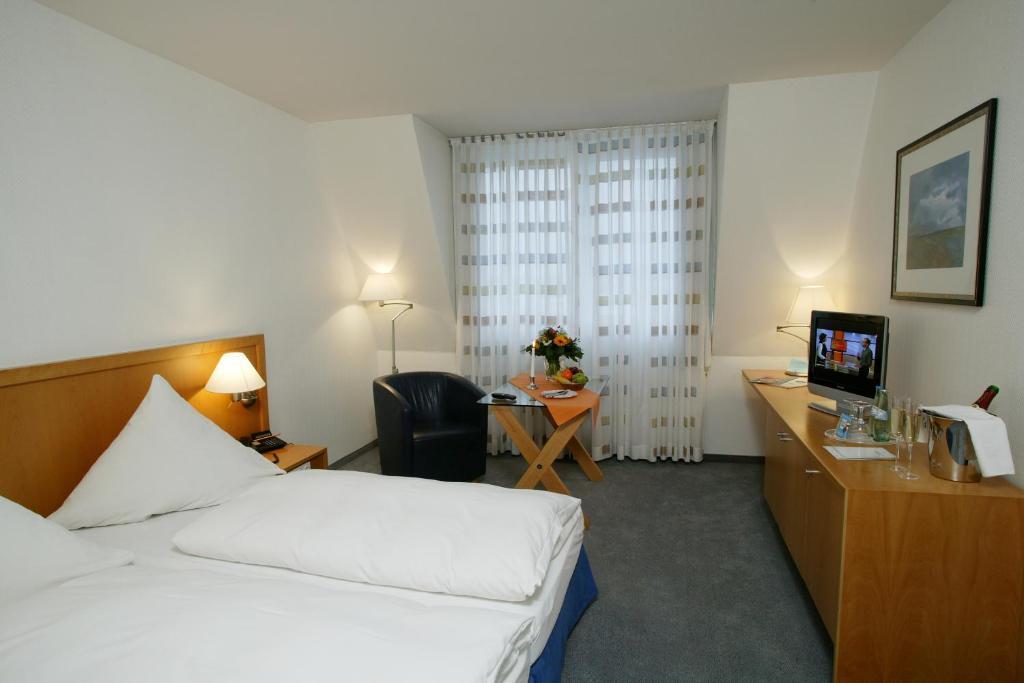 Stadthotel Oranienburg Oda fotoğraf